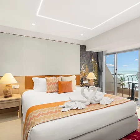 Royal Wing Suites & Spa Pattaya-3